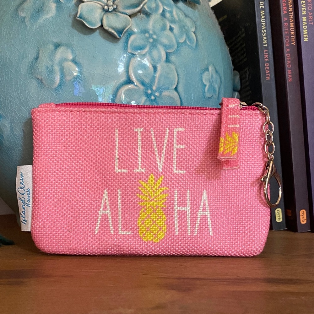 NWOT Pink & Yellow “Live Aloha” Hawaii Coin Purse
